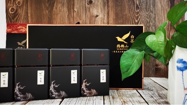 茶叶礼盒设计包装简约：简约，是另一种轻奢【鸦鹊山】