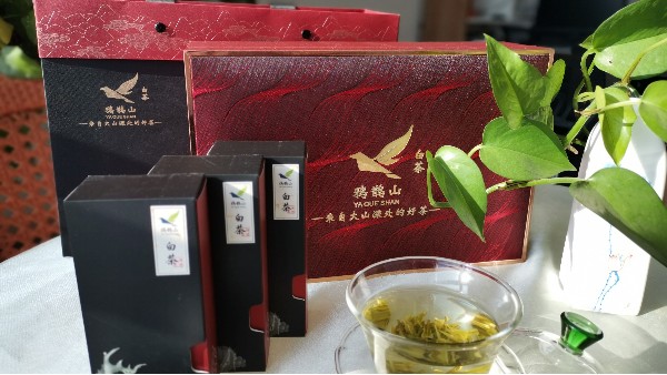 结婚礼盒可以放茶叶吗？寓意“柴米油盐酱醋茶”的生活【鸦鹊山】