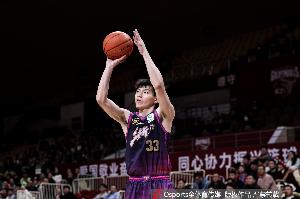 直播吧:浙江已经给老将吴前提供E类老将合同 但后者还未确定接受
